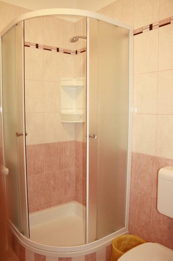 Guesthouse Matusan'S Place Banjol Luaran gambar